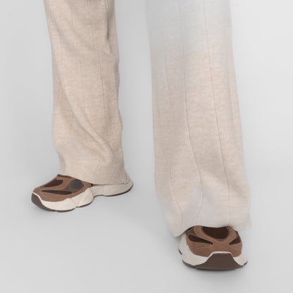Conjunto de Punto Canalé con Escote en V
