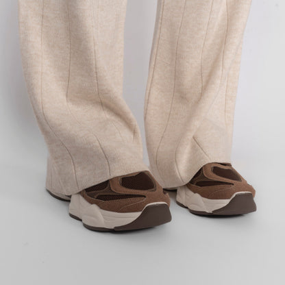 Conjunto de Punto Canalé con Escote en V