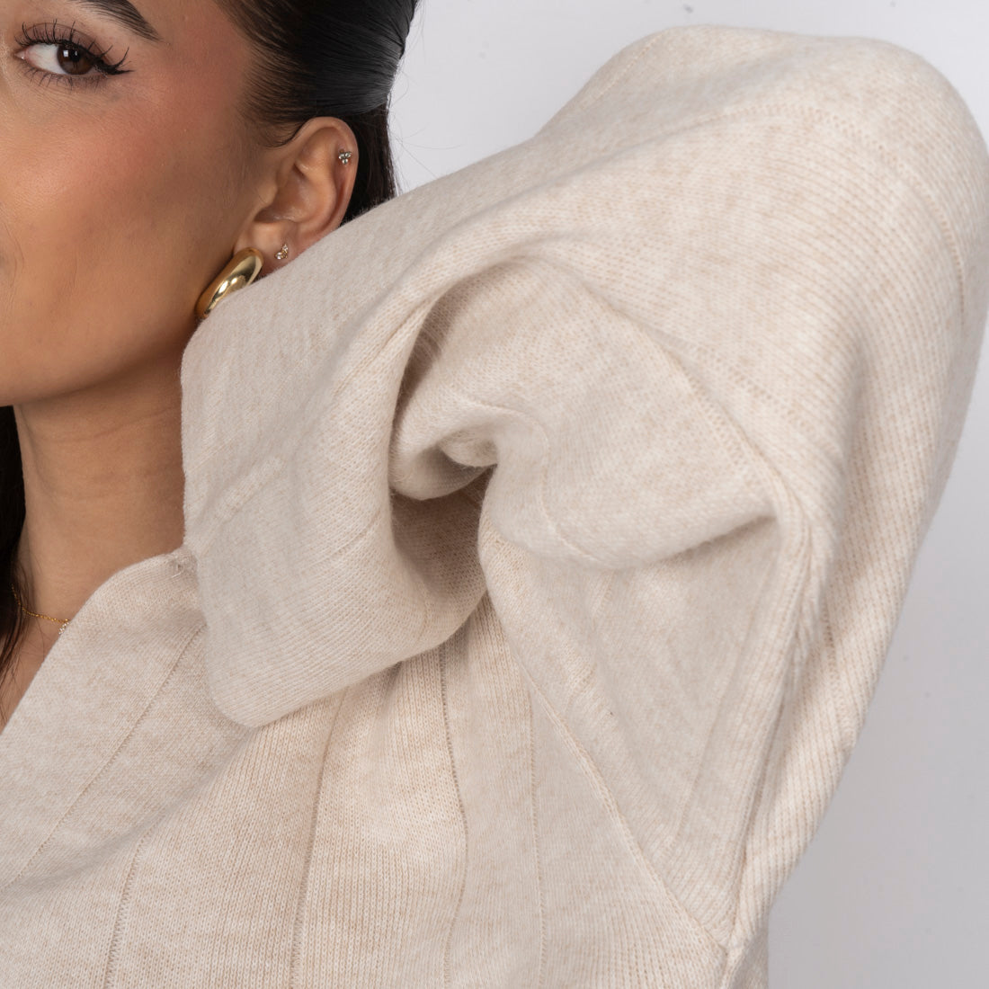 Conjunto de Punto Canalé con Escote en V