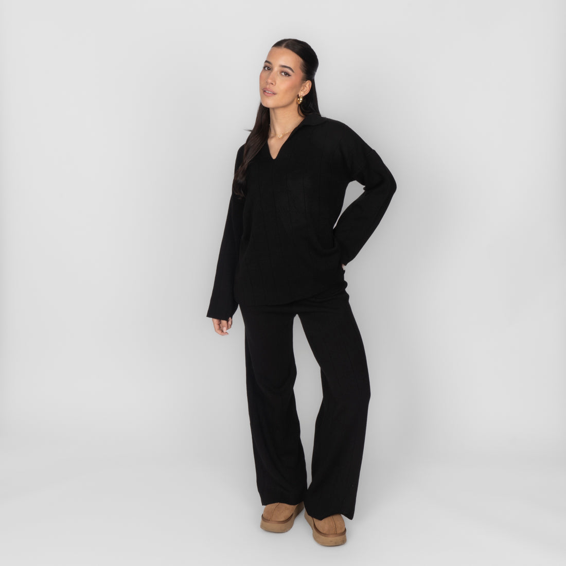Conjunto de Punto Canalé con Escote en V