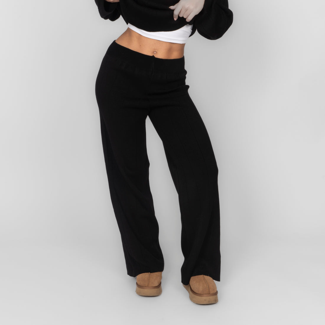 Conjunto de Punto Canalé con Escote en V