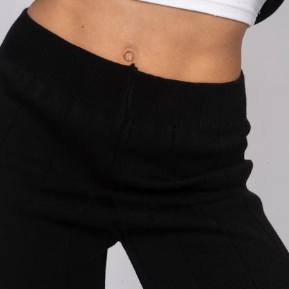 Conjunto de Punto Canalé con Escote en V