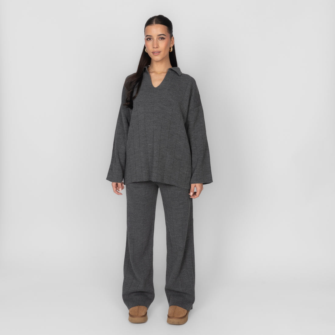 Conjunto de Punto Canalé con Escote en V